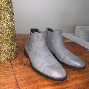 Steven Madden boots